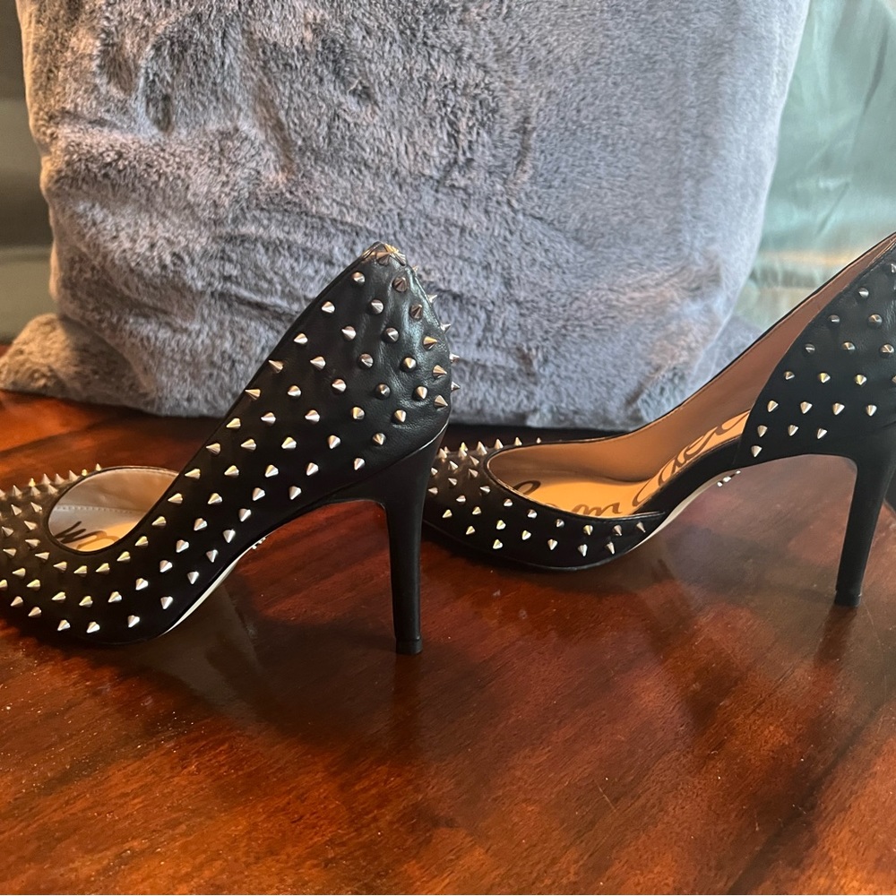 Gorgeous spiked heals for numerous occasions.